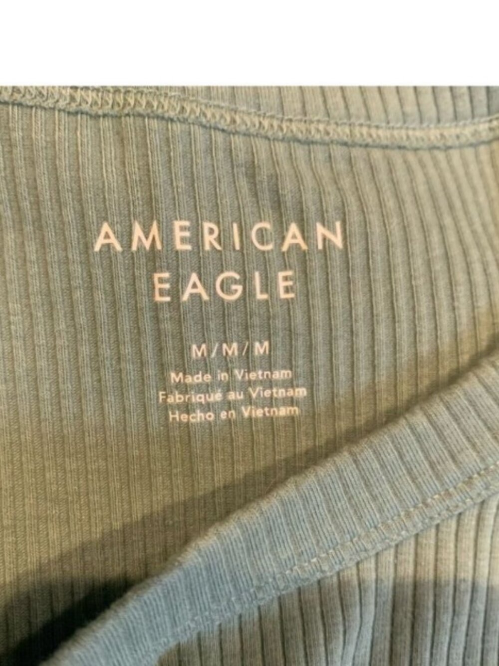 American Eagle Women’s Medium Green T-shirt Gelato - Picture 3 of 4